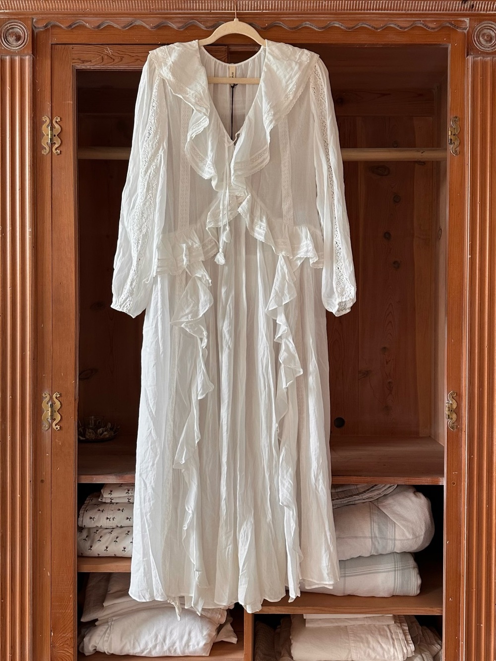 NTW Spell White Ruffled Lace Gown